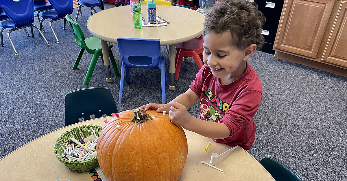 fun with pumpkins in FRCS ECE