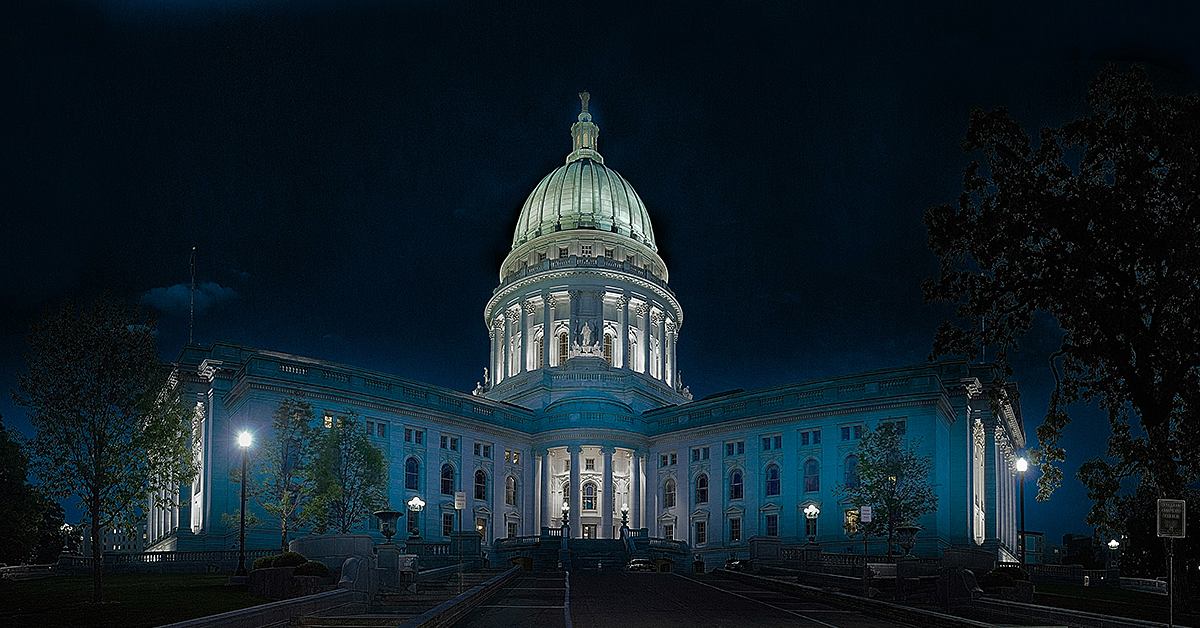 photo of the capital building by Michael via unsplash